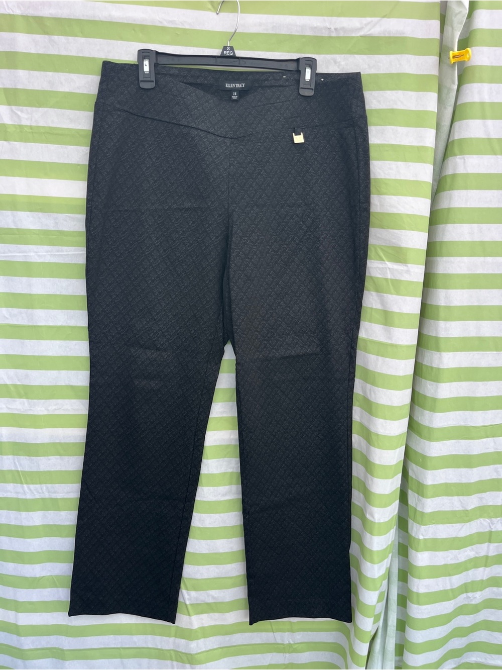 Ellen Tracy Black Textured Straight-Leg Pants